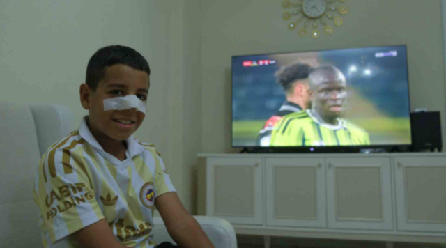 Karaman’da Narkozun Etkisiyle 9 Yaşındaki Abdullah, Derbi Maçını Anlatmaya Başladı