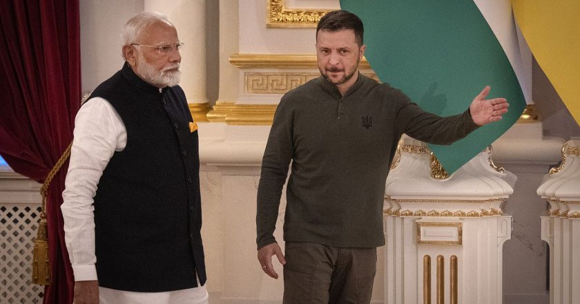 Zelenskiy, ikinci barış zirvesi için aralarında Türkiye’nin de bulunduğu 4 ülkeyle görüşmelerin devam ettiğini söyledi.