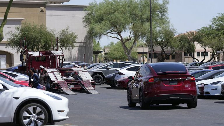 Tesla, Çin’deki 1,68 milyon aracını geri çağırıyor