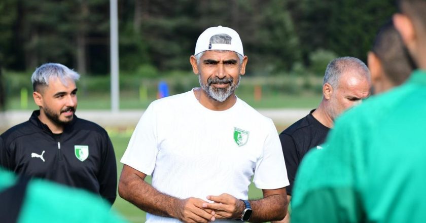 Bodrum FK taraftarından İsmet Taşdemir’e destek!