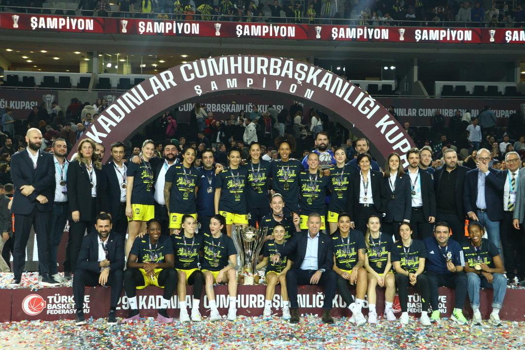 454398_BASKETBOLDA-29.-KADIN-CUMHURİYETLİG