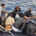 İzmir’de 24 düzensiz göçmen kurtarıldı