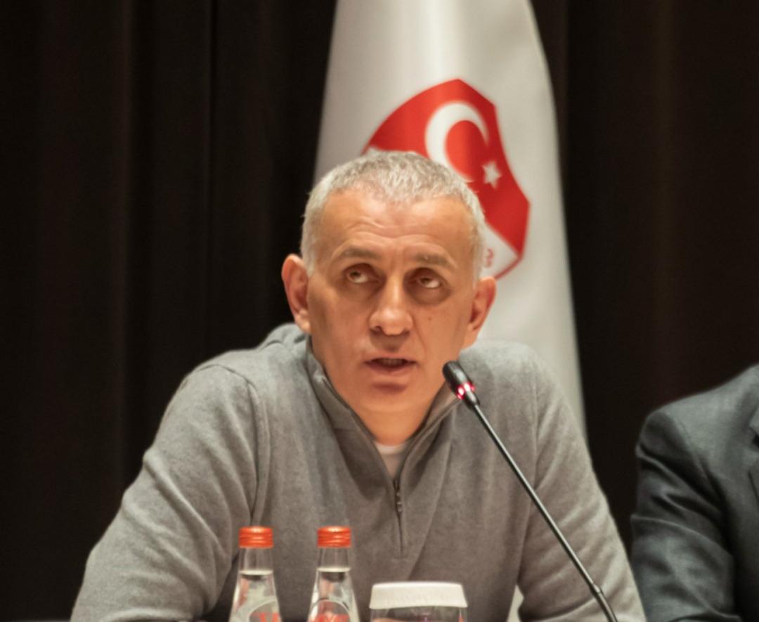 İbrahim Hacıosmanoğlu'nun en ahlaki personeli bir etkinlik yarattı! Reaksiyonlardan sonra özür dilemek zorunda kaldı 4