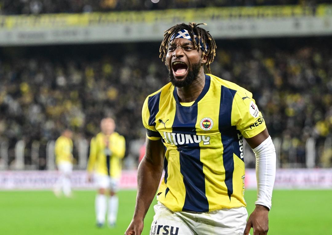 Saint-Makinin'in Türkiye Türkiye hakkında konuşacak! Fenerbahce bana dublaj 6 vermeye çalıştı