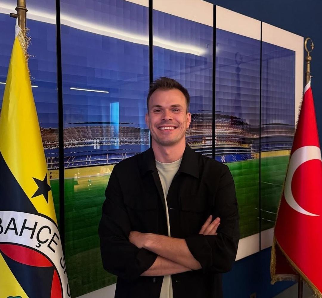 Flaş talebi için Fenerbahce Jhon Duran'ın yeni transferi! Gazeteci Ferudun Niyondelioğlu 6 milyon Euro'dan fazla ödenecekti 2