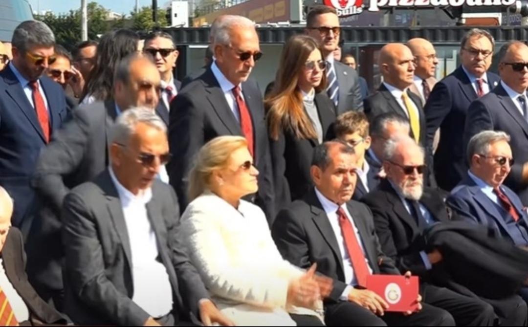 Galatasaray'dan 120. yıl kutlamasına özel açılış! Rams Park'ın önüne anıt dikildi... 2