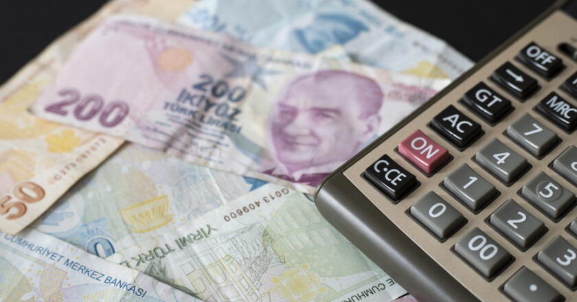 Mevduat faizleri güncellendi: Hangi banka ne kadar kazandırıyor? 1 milyon lira için yüzde 46.5 fırsat!